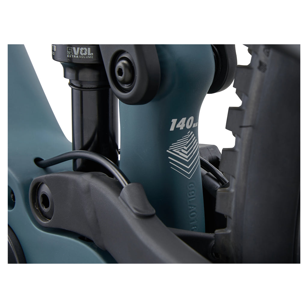 Giant 2027 Stance E+ 0