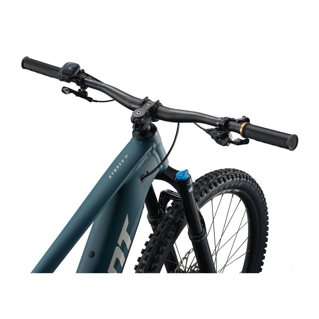 Giant 2027 Stance E+ 0