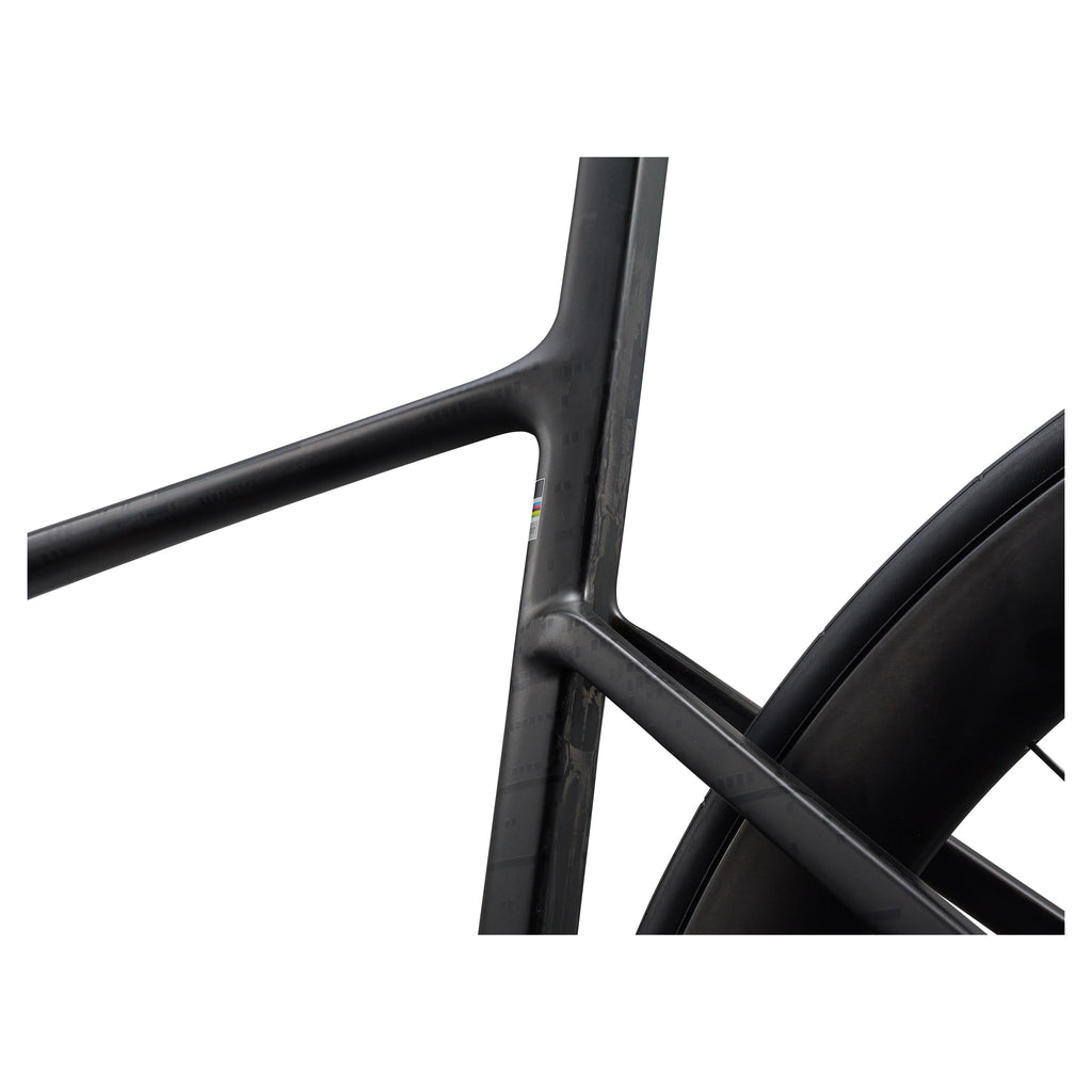 Liv 2027 EnviLiv Advanced SL 1